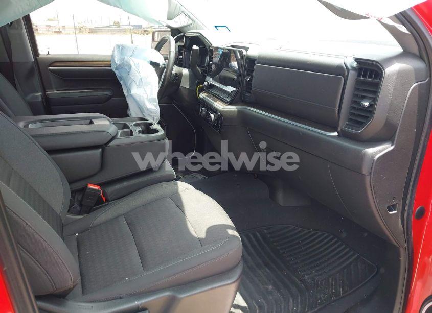 Photo 5 of 2022 Chevrolet Silverado 1500 4WD STANDARD BED LT (VIN 2GCUDDED3N1512503)