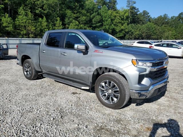 Photo 2 of 2024 CHEVROLET SILVERADO K1500 LT (VIN 2GCUDDED5R1248657)