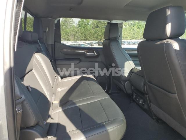 Photo 8 of 2024 CHEVROLET SILVERADO K1500 LT (VIN 2GCUDDED5R1248657)