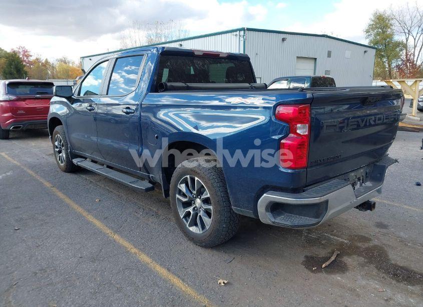 Photo 3 of 2023 Chevrolet Silverado 1500 4WD STANDARD BED LT (VIN 2GCUDDED6P1109988)