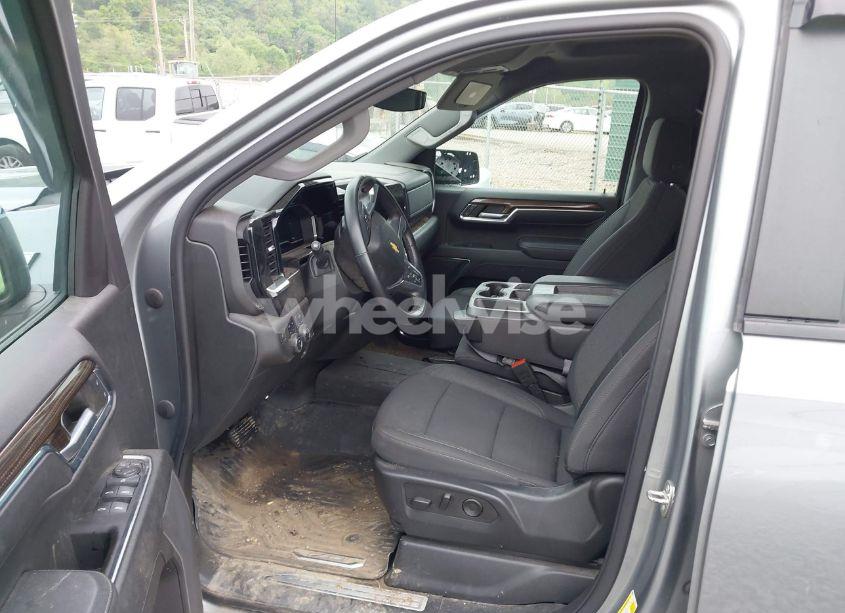 Photo 5 of 2023 Chevrolet Silverado 1500 4WD STANDARD BED LT (VIN 2GCUDDED6P1138603)