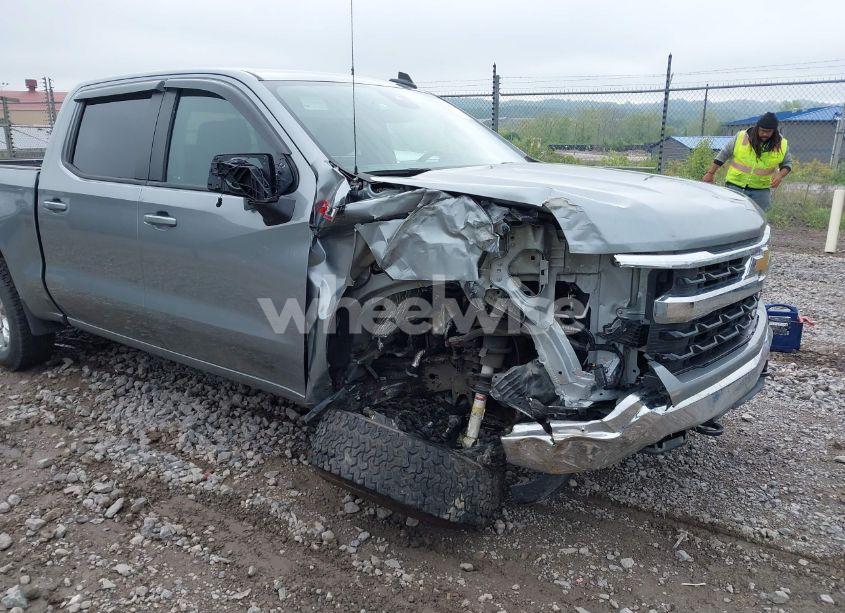 Photo 6 of 2023 Chevrolet Silverado 1500 4WD STANDARD BED LT (VIN 2GCUDDED6P1138603)