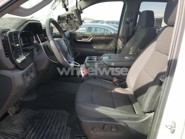 Photo 5 of 2022 CHEVROLET SILVERADO K1500 LT (VIN 2GCUDDED8N1518815)
