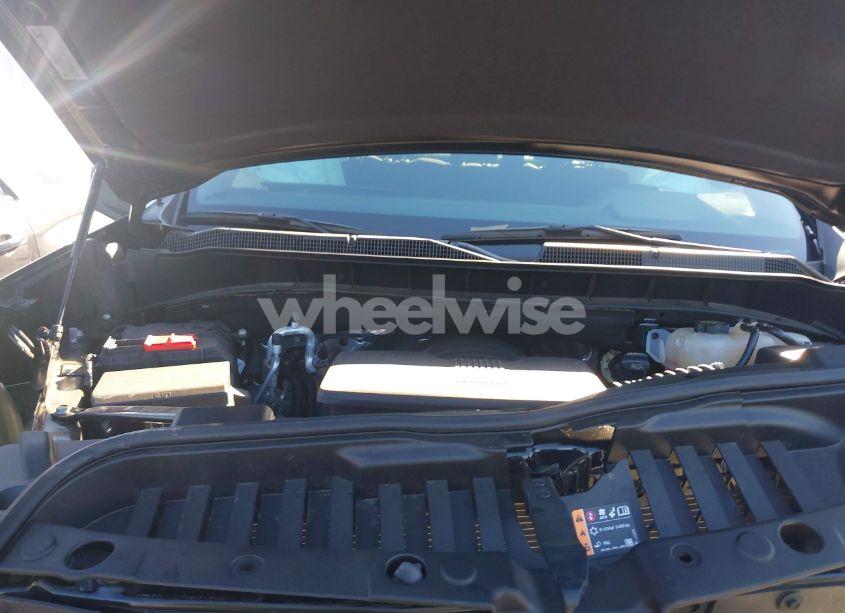 Photo 10 of 2024 Chevrolet Silverado 1500 4WD SHORT BED LT (VIN 2GCUDDED8R1224465)