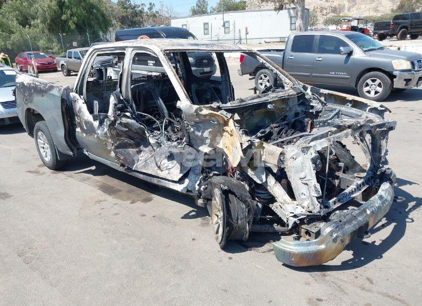 2024 Chevrolet Silverado 1500 (VIN 2GCUDDEDXR1135111) main photo