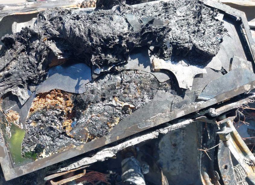 Photo 14 of 2024 Chevrolet Silverado 1500 (VIN 2GCUDDEDXR1135111)