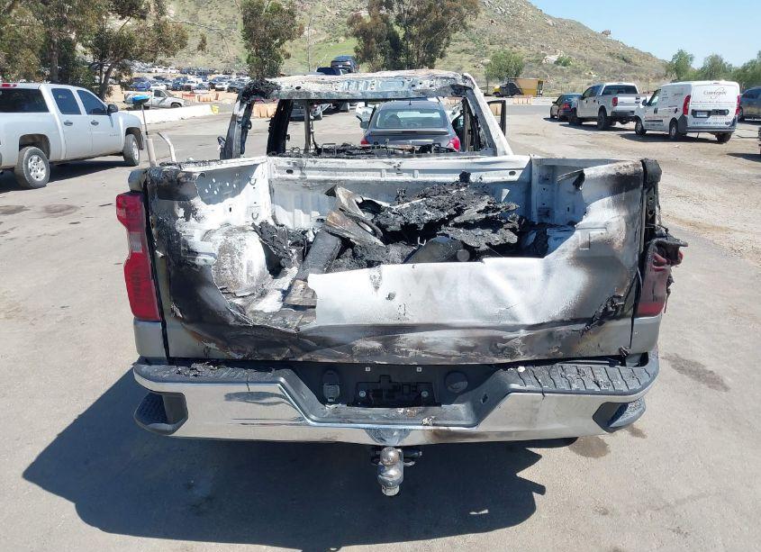 Photo 15 of 2024 Chevrolet Silverado 1500 (VIN 2GCUDDEDXR1135111)