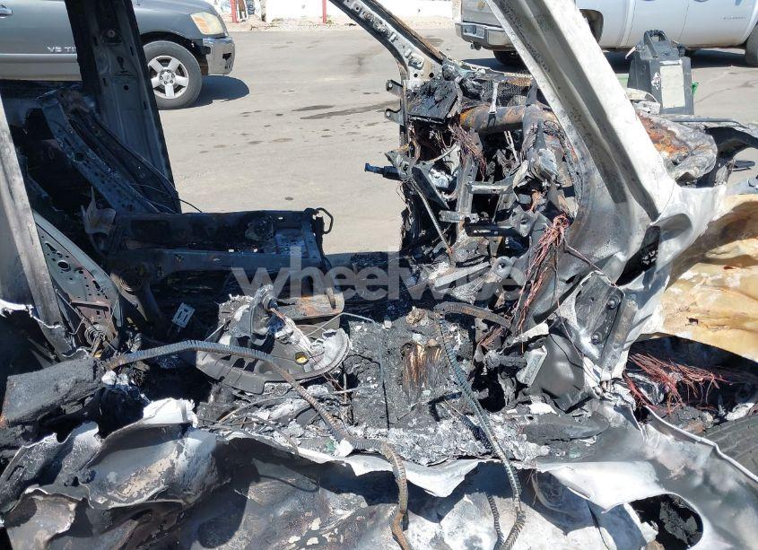 Photo 5 of 2024 Chevrolet Silverado 1500 (VIN 2GCUDDEDXR1135111)