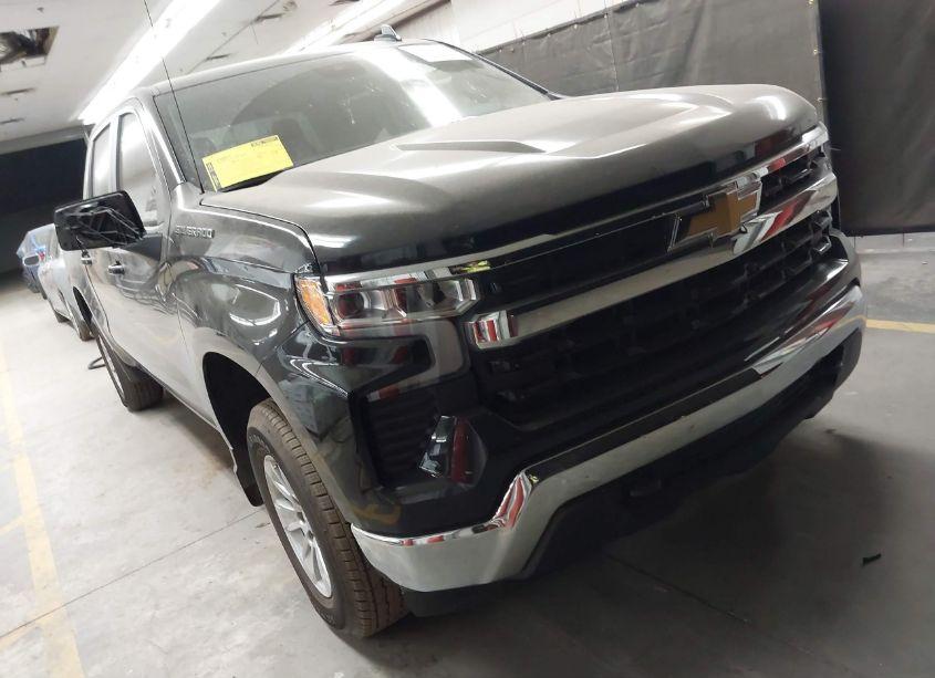 2024 Chevrolet Silverado 1500 4WD SHORT BED LT (VIN 2GCUDDEDXR1208736) main photo