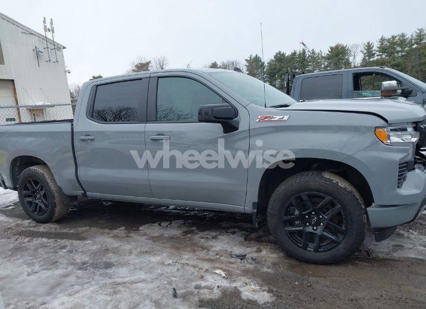 Photo 13 of 2024 Chevrolet Silverado 1500 4WD SHORT BED RST (VIN 2GCUDEED0R1270233)