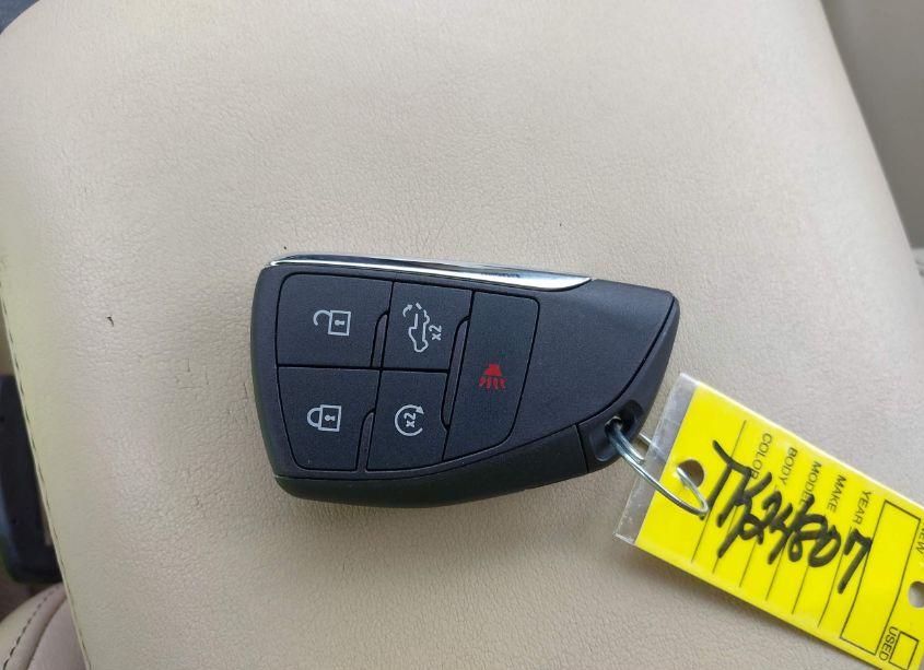 Photo 11 of 2024 Chevrolet Silverado 1500 (VIN 2GCUDEED2R1228369)