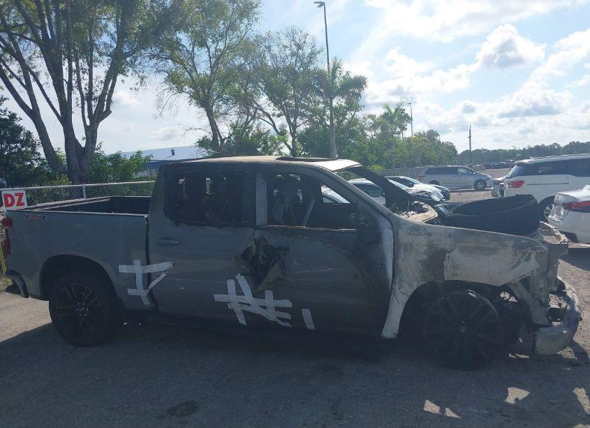 Photo 14 of 2024 Chevrolet Silverado 1500 (VIN 2GCUDEED2R1228369)