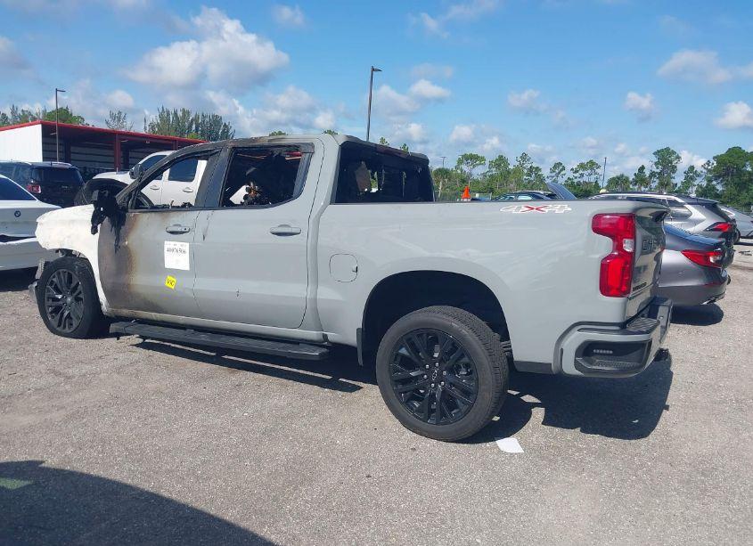 Photo 3 of 2024 Chevrolet Silverado 1500 (VIN 2GCUDEED2R1228369)