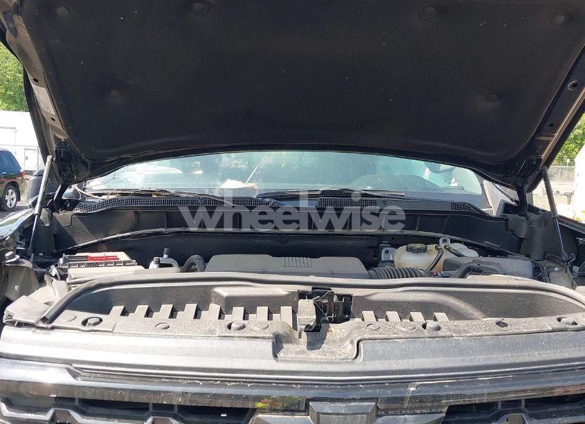 Photo 10 of 2023 Chevrolet Silverado 1500 4WD SHORT BED RST (VIN 2GCUDEED4P1102513)