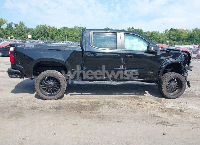 Photo 13 of 2023 Chevrolet Silverado 1500 4WD SHORT BED RST (VIN 2GCUDEED4P1102513)