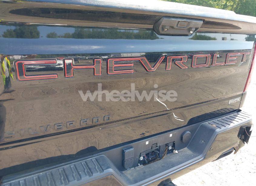 Photo 19 of 2023 Chevrolet Silverado 1500 4WD SHORT BED RST (VIN 2GCUDEED4P1102513)