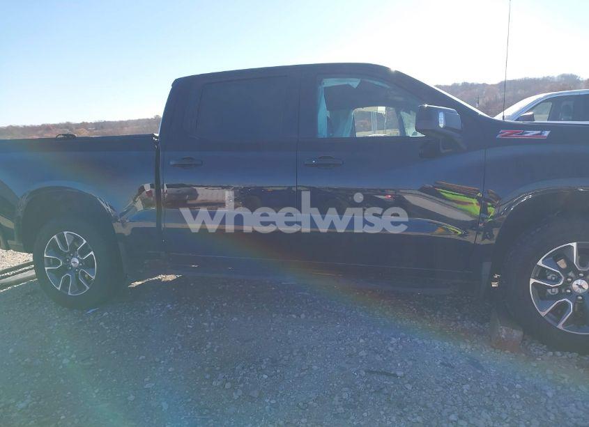 Photo 14 of 2023 Chevrolet Silverado 1500 4WD SHORT BED RST (VIN 2GCUDEED6P1128904)