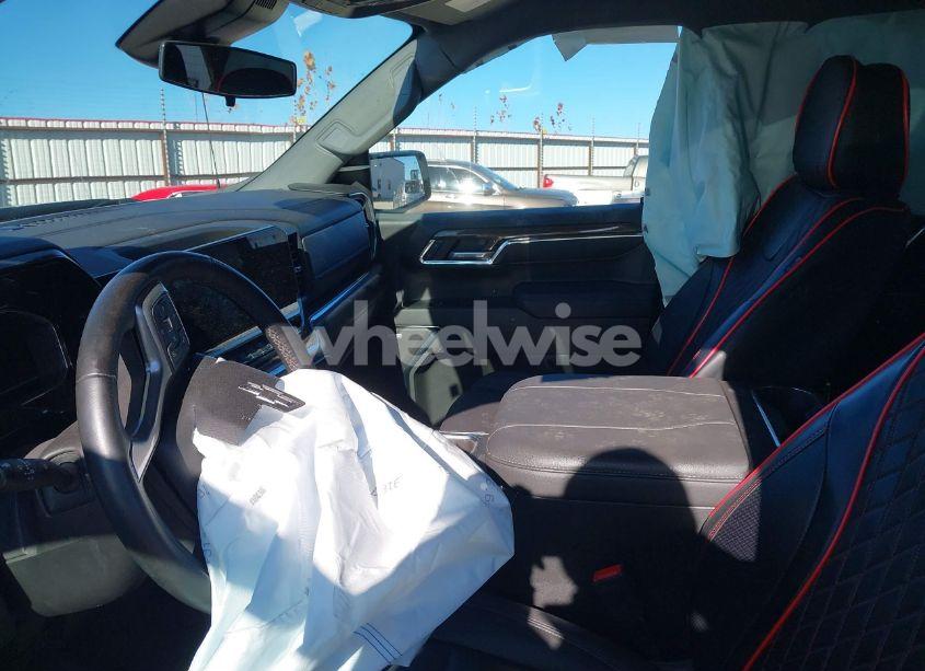 Photo 5 of 2023 Chevrolet Silverado 1500 4WD SHORT BED RST (VIN 2GCUDEED6P1128904)