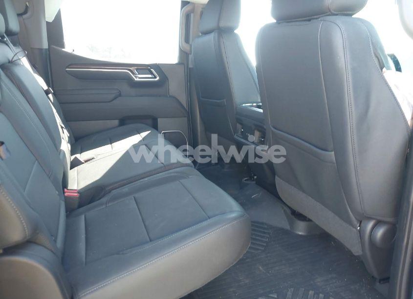 Photo 8 of 2024 Chevrolet Silverado 1500 4WD SHORT BED RST (VIN 2GCUDEED6R1147763)