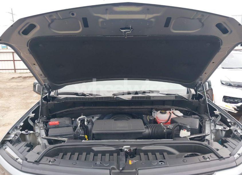 Photo 10 of 2024 Chevrolet Silverado 1500 4WD SHORT BED RST (VIN 2GCUDEED6R1247703)