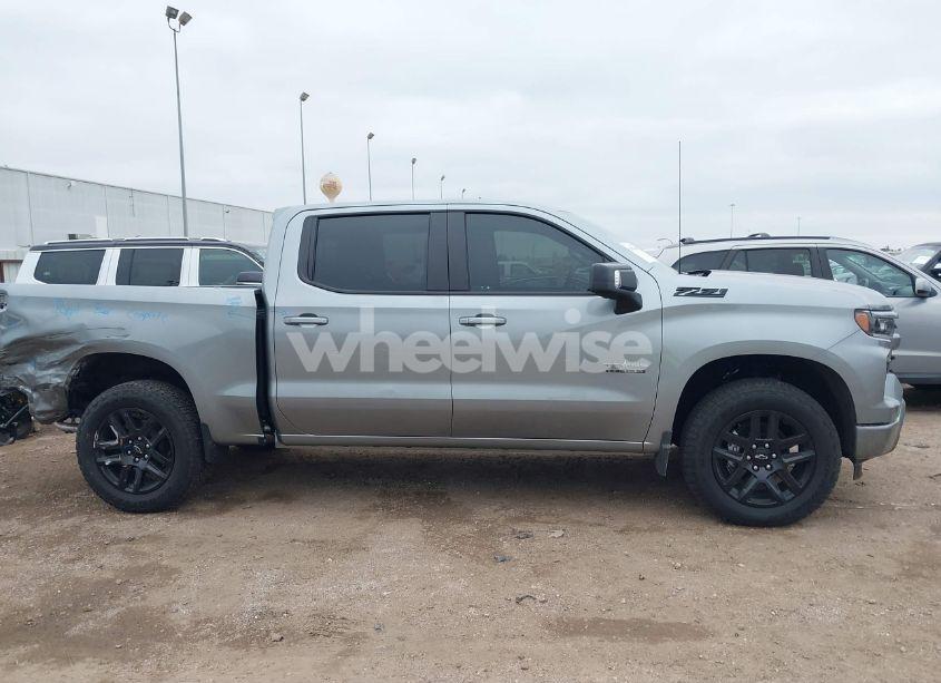 Photo 13 of 2024 Chevrolet Silverado 1500 4WD SHORT BED RST (VIN 2GCUDEED6R1247703)