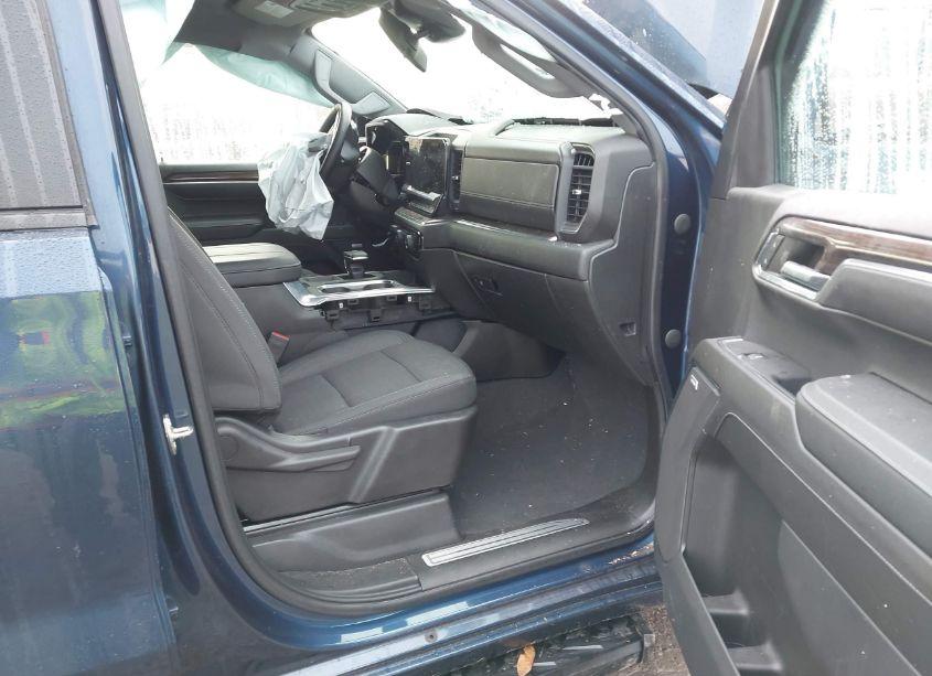 Photo 5 of 2023 Chevrolet Silverado 1500 4WD SHORT BED RST (VIN 2GCUDEED8P1135398)