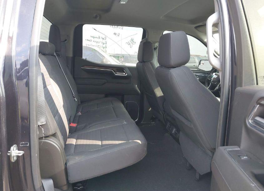 Photo 8 of 2022 Chevrolet Silverado 1500 4WD SHORT BED RST (VIN 2GCUDEED9N1509952)