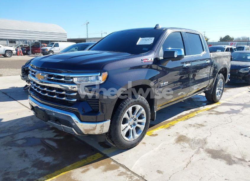 Photo 2 of 2024 Chevrolet Silverado 1500 4WD SHORT BED LTZ (VIN 2GCUDGED0R1129626)