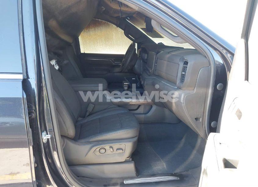 Photo 5 of 2024 Chevrolet Silverado 1500 4WD SHORT BED LTZ (VIN 2GCUDGED0R1129626)