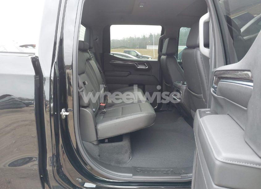 Photo 8 of 2024 Chevrolet Silverado 1500 4WD SHORT BED LTZ (VIN 2GCUDGED2R1235916)