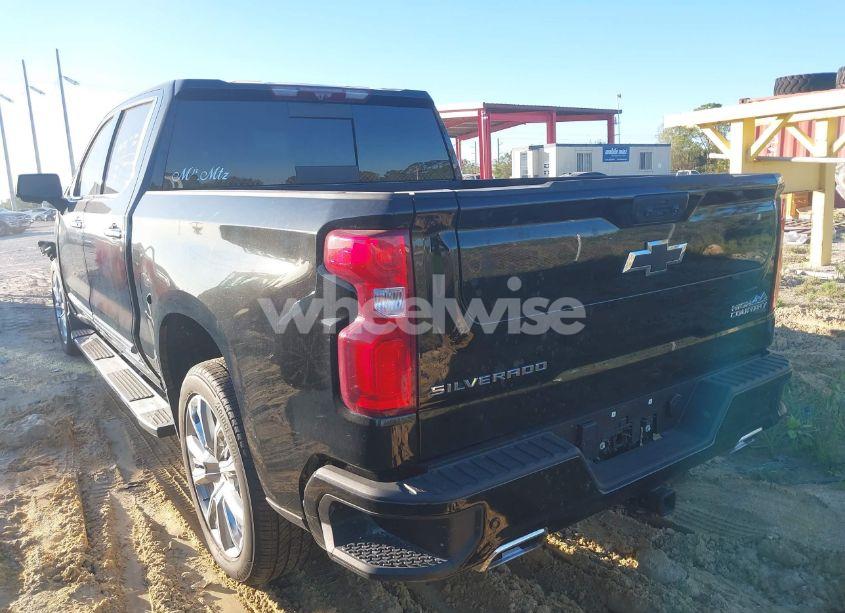 Photo 3 of 2024 Chevrolet Silverado 1500 4WD SHORT BED HIGH COUNTRY (VIN 2GCUDJED2R1167839)