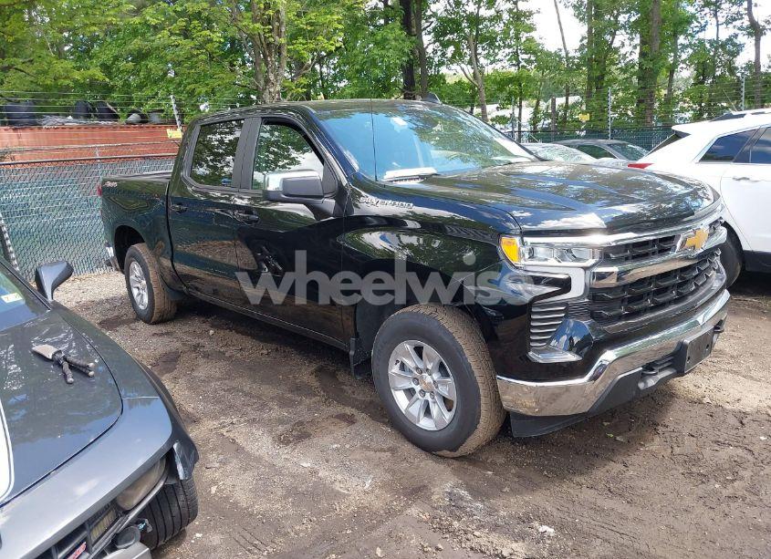 2025 Chevrolet Silverado 1500 4WD STANDARD BED LT (VIN 2GCUKDED3S1143384) main photo