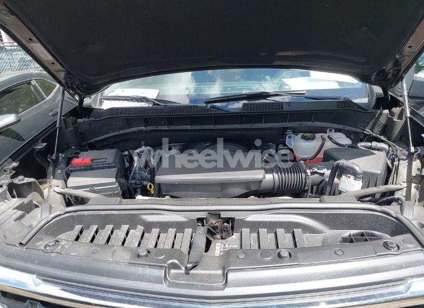 Photo 10 of 2025 Chevrolet Silverado 1500 4WD STANDARD BED LT (VIN 2GCUKDED3S1143384)