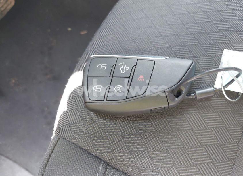 Photo 11 of 2025 Chevrolet Silverado 1500 4WD STANDARD BED LT (VIN 2GCUKDED3S1143384)