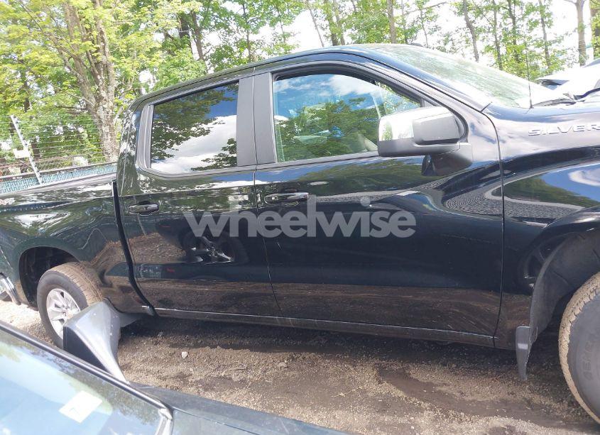 Photo 13 of 2025 Chevrolet Silverado 1500 4WD STANDARD BED LT (VIN 2GCUKDED3S1143384)