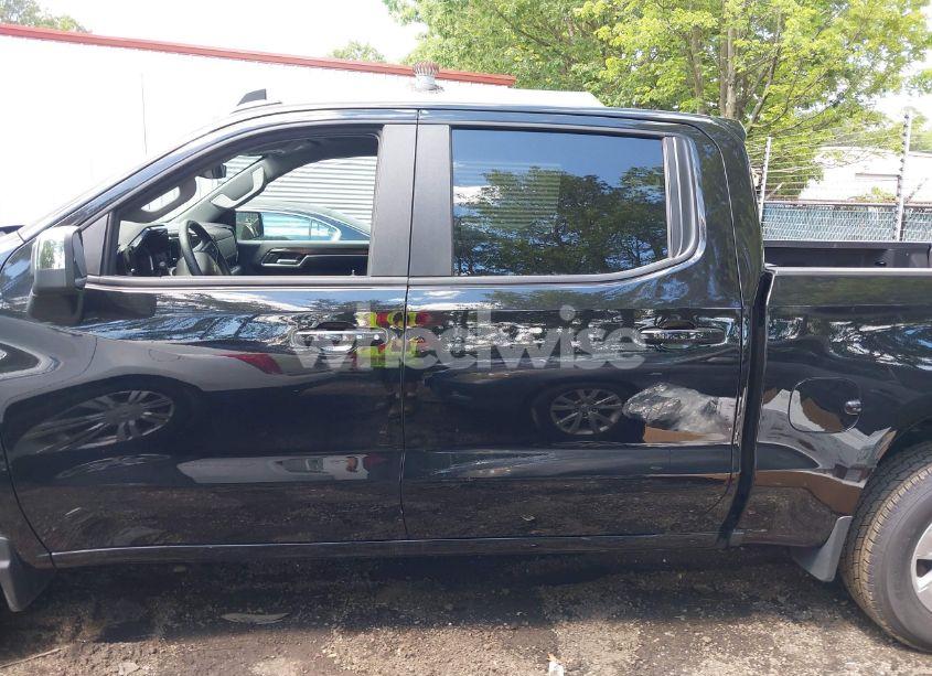 Photo 14 of 2025 Chevrolet Silverado 1500 4WD STANDARD BED LT (VIN 2GCUKDED3S1143384)