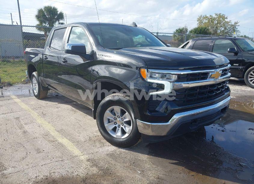2025 Chevrolet Silverado 1500 2WD STANDARD BED LT (VIN 2GCUKDED4S1120163) main photo