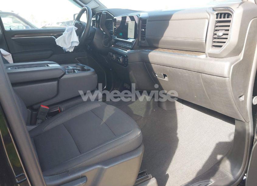 Photo 5 of 2025 Chevrolet Silverado 1500 2WD STANDARD BED LT (VIN 2GCUKDED4S1120163)