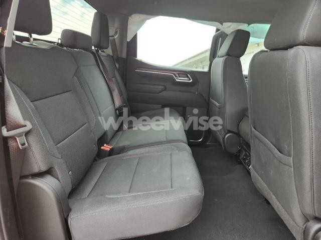 Photo 12 of 2025 CHEVROLET SILVERADO K1500 LT (VIN 2GCUKDED6S1138597)