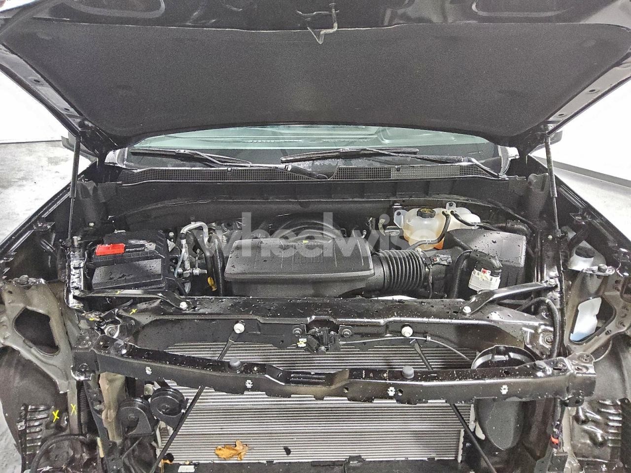 Photo 11 of 2026 CHEVROLET SILVERADO K1500 LT (VIN 2GCUKDED8T1106252)