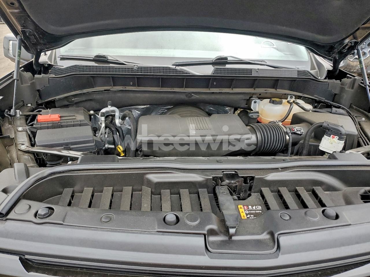 Photo 11 of 2025 CHEVROLET SILVERADO K1500 RST (VIN 2GCUKEED3S1114554)