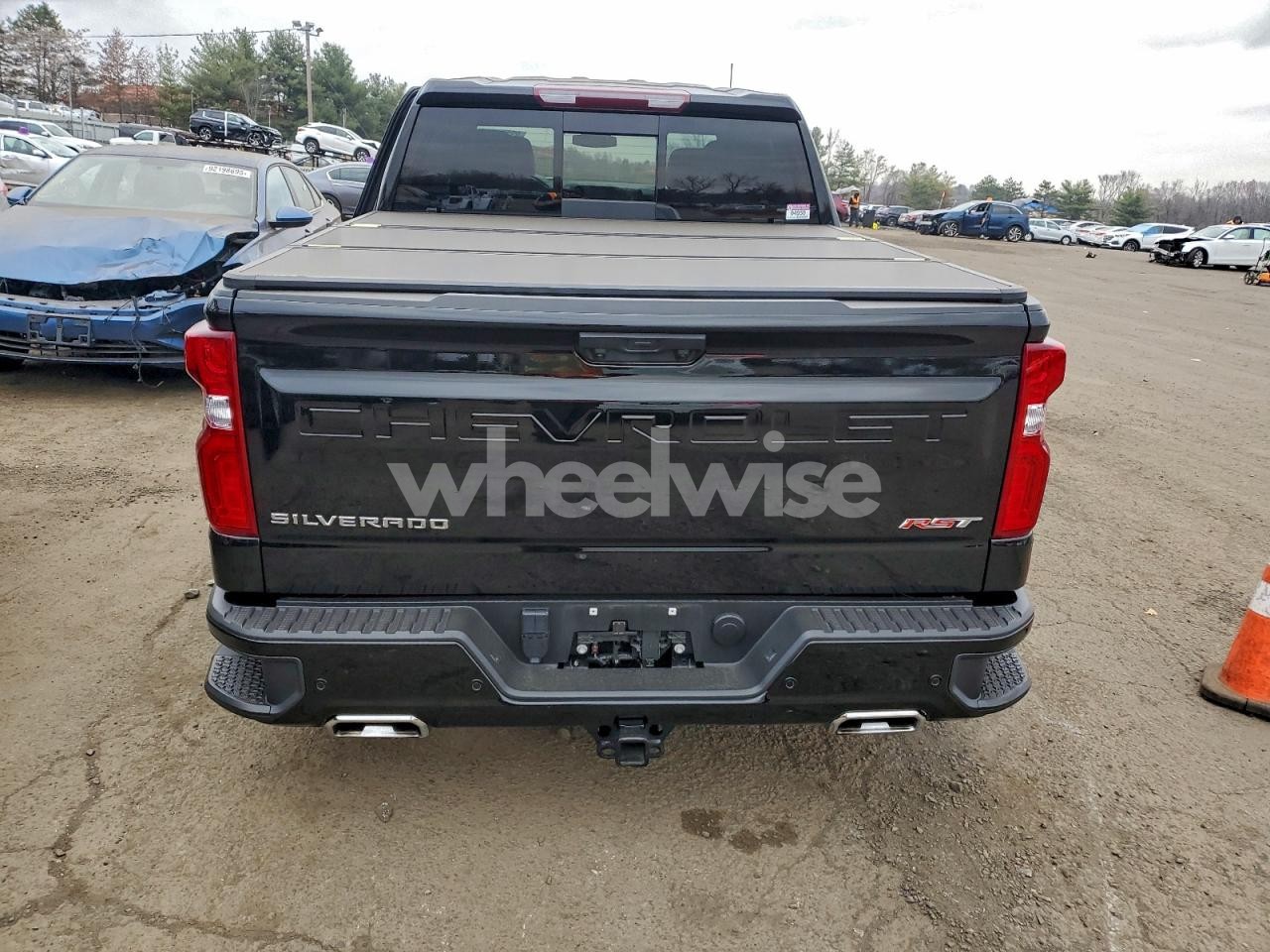 Photo 6 of 2025 CHEVROLET SILVERADO K1500 RST (VIN 2GCUKEED3S1114554)