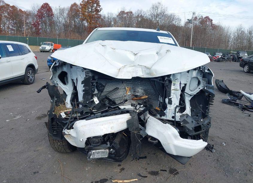 Photo 12 of 2025 Chevrolet Silverado 1500 4WD SHORT BED RST (VIN 2GCUKEED7S1110779)