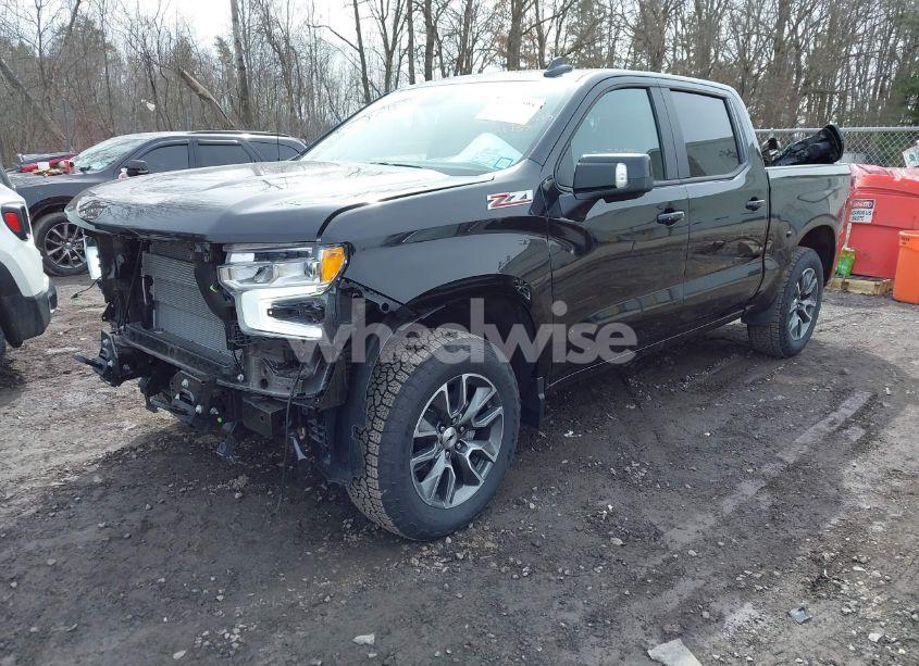 Photo 2 of 2025 Chevrolet Silverado 1500 4WD SHORT BED RST (VIN 2GCUKEED9S1109083)