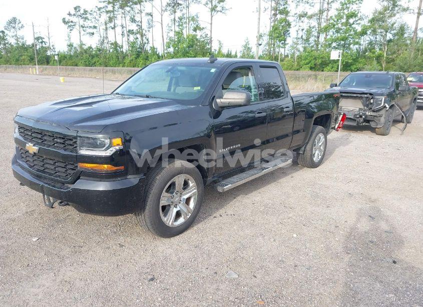 Photo 2 of 2019 Chevrolet Silverado 1500 LD SILVERADO CUSTOM (VIN 2GCVKMEC8K1161441)