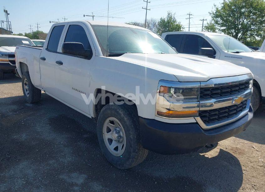 2019 Chevrolet Silverado 1500 LD WT (VIN 2GCVKNEC0K1159642) main photo