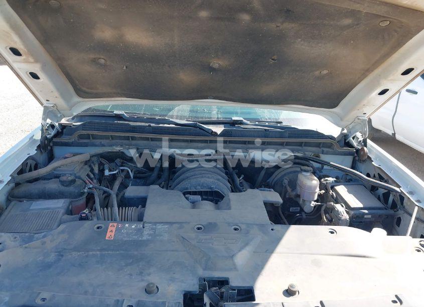 Photo 10 of 2019 Chevrolet Silverado 1500 LD WT (VIN 2GCVKNEC0K1159642)