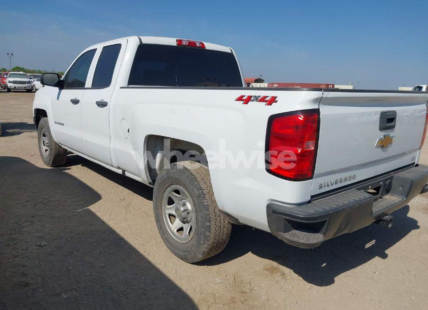 Photo 3 of 2019 Chevrolet Silverado 1500 LD WT (VIN 2GCVKNEC0K1159642)