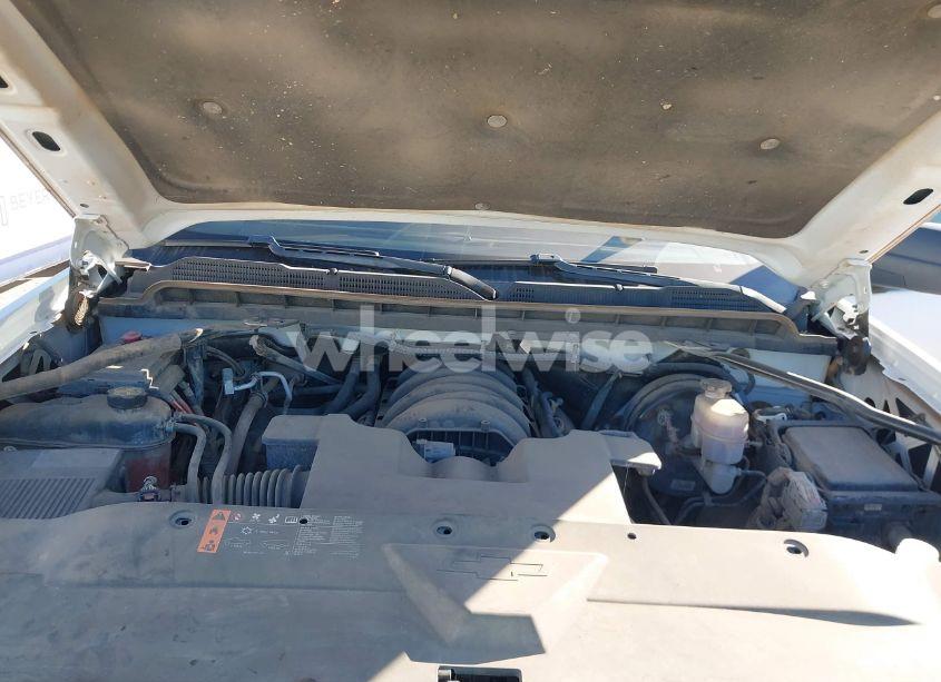 Photo 10 of 2019 Chevrolet Silverado 1500 LD WT (VIN 2GCVKNEC0K1160337)