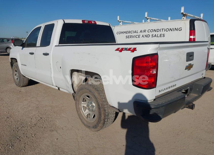 Photo 3 of 2019 Chevrolet Silverado 1500 LD WT (VIN 2GCVKNEC0K1160337)